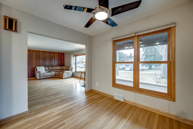 $425,000 | 28-w544 Forestview Drive, Warrenville, IL 60555