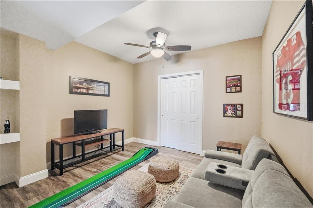 172 Northeast Hidden Ridge Lane Lee's Summit, MO 64064 - Photo 64 of 83 Gallery Image 64