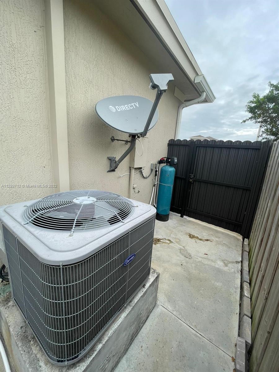 27774 Southwest 133rd Path Homestead, FL 33032 - Photo 14 of 17 Gallery Image 14