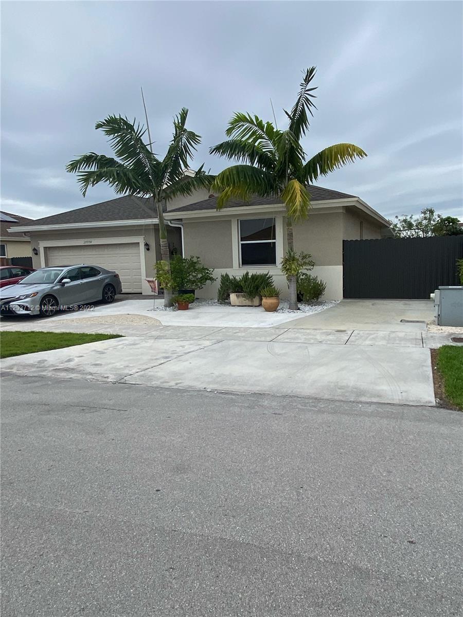 27774 Southwest 133rd Path Homestead, FL 33032 - Photo 2 of 17 Gallery Image 2