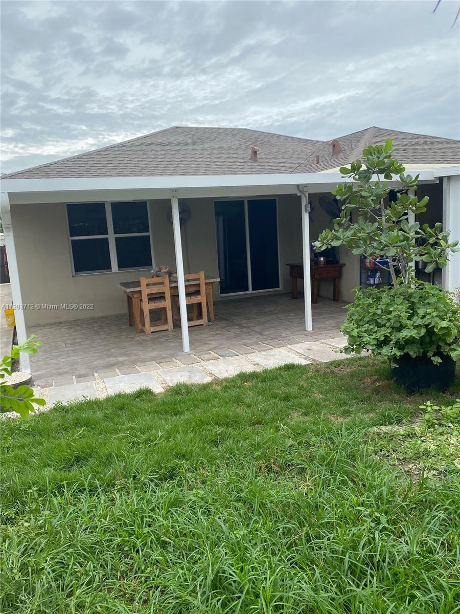 27774 Southwest 133rd Path Homestead, FL 33032 - Photo 3 of 17 Gallery Image 3