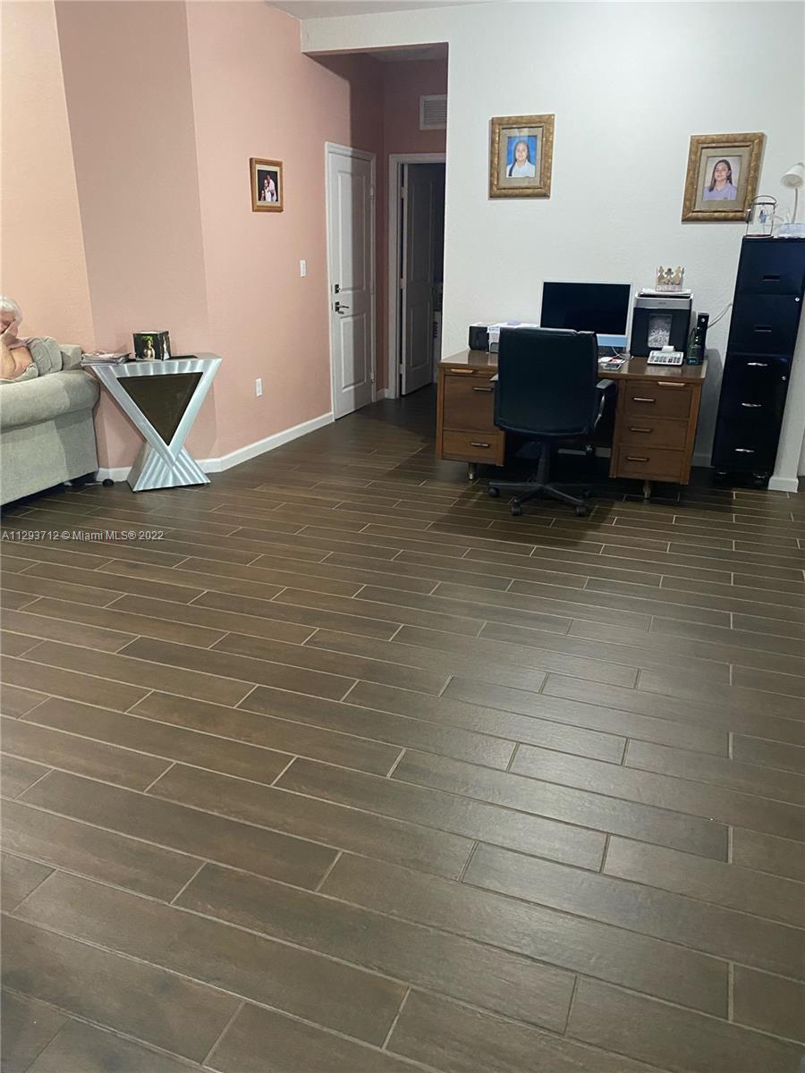 27774 Southwest 133rd Path Homestead, FL 33032 - Photo 4 of 17 Gallery Image 4