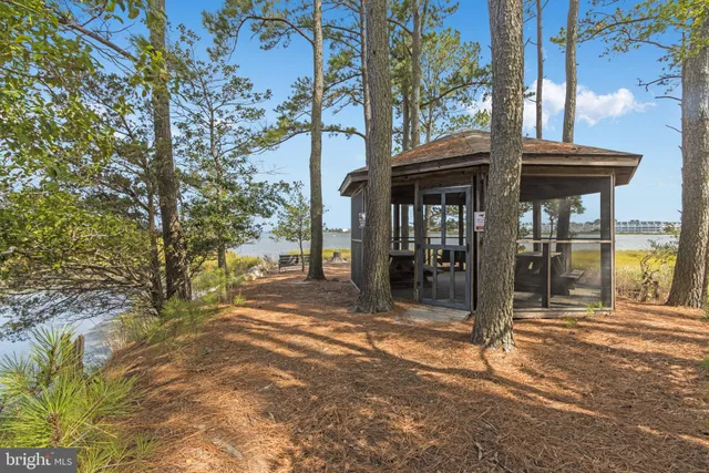 $849,500 | 31001 Waterview Court, Ocean View, DE 19970