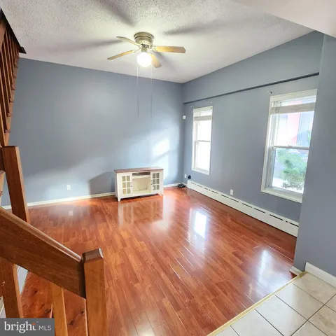 $1,450 | 1539 East Moyamensing Avenue, Unit 1R, Philadelphia, PA 19147