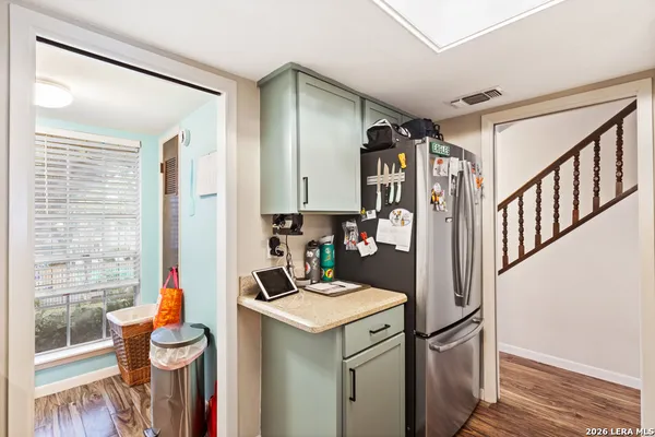 a view of utility room and utility room