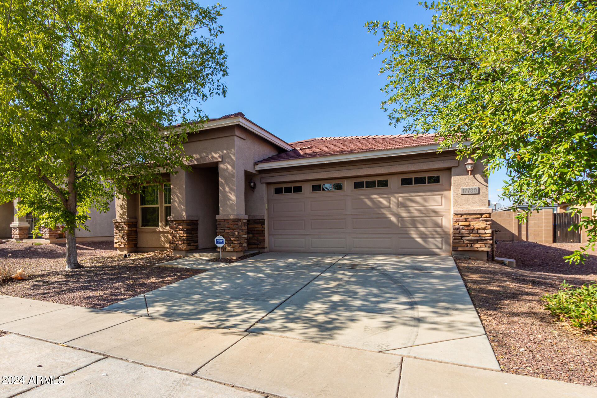 17730 West Red Bird Road Surprise, AZ 85387 - Photo 3 of 32 0003-03 - Red Bird