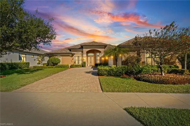 $824,900 | 3380 Chestnut Grove Drive, Alva, FL 33920