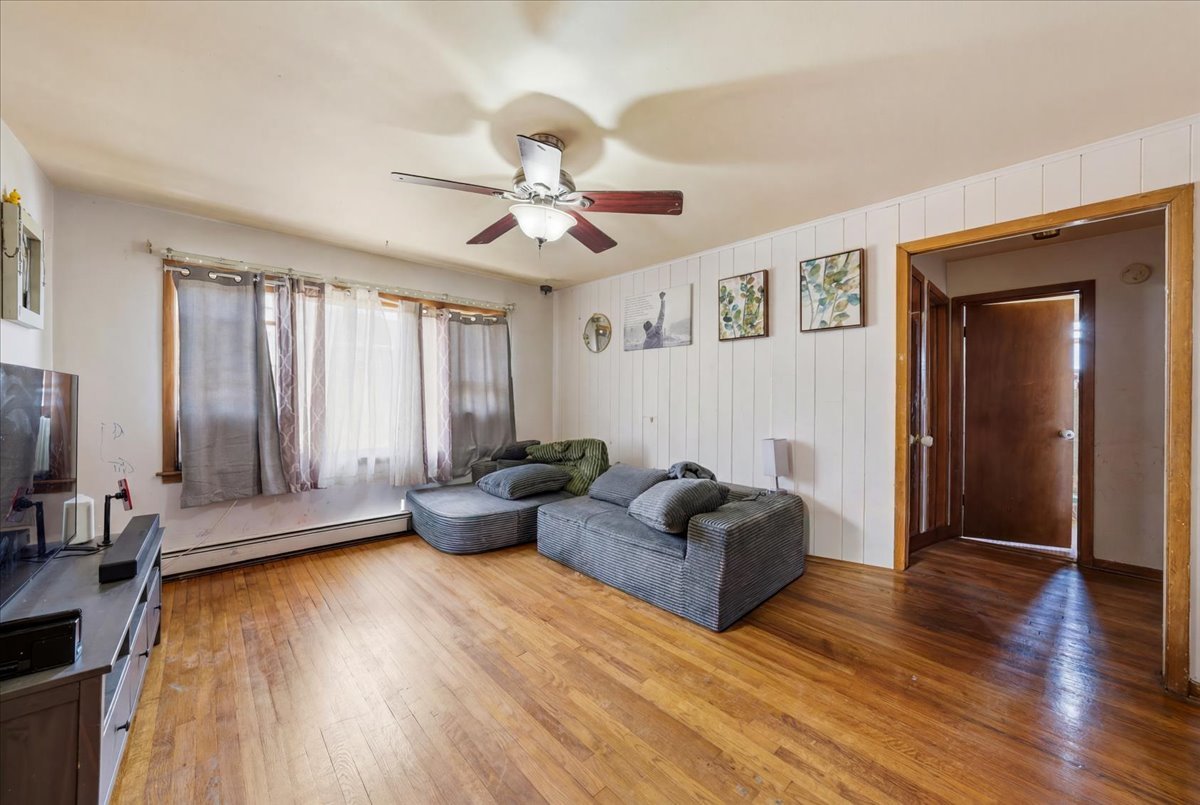 2225 South 17th Avenue North Riverside, IL 60546 - Photo 3 of 13 Gallery Image 3