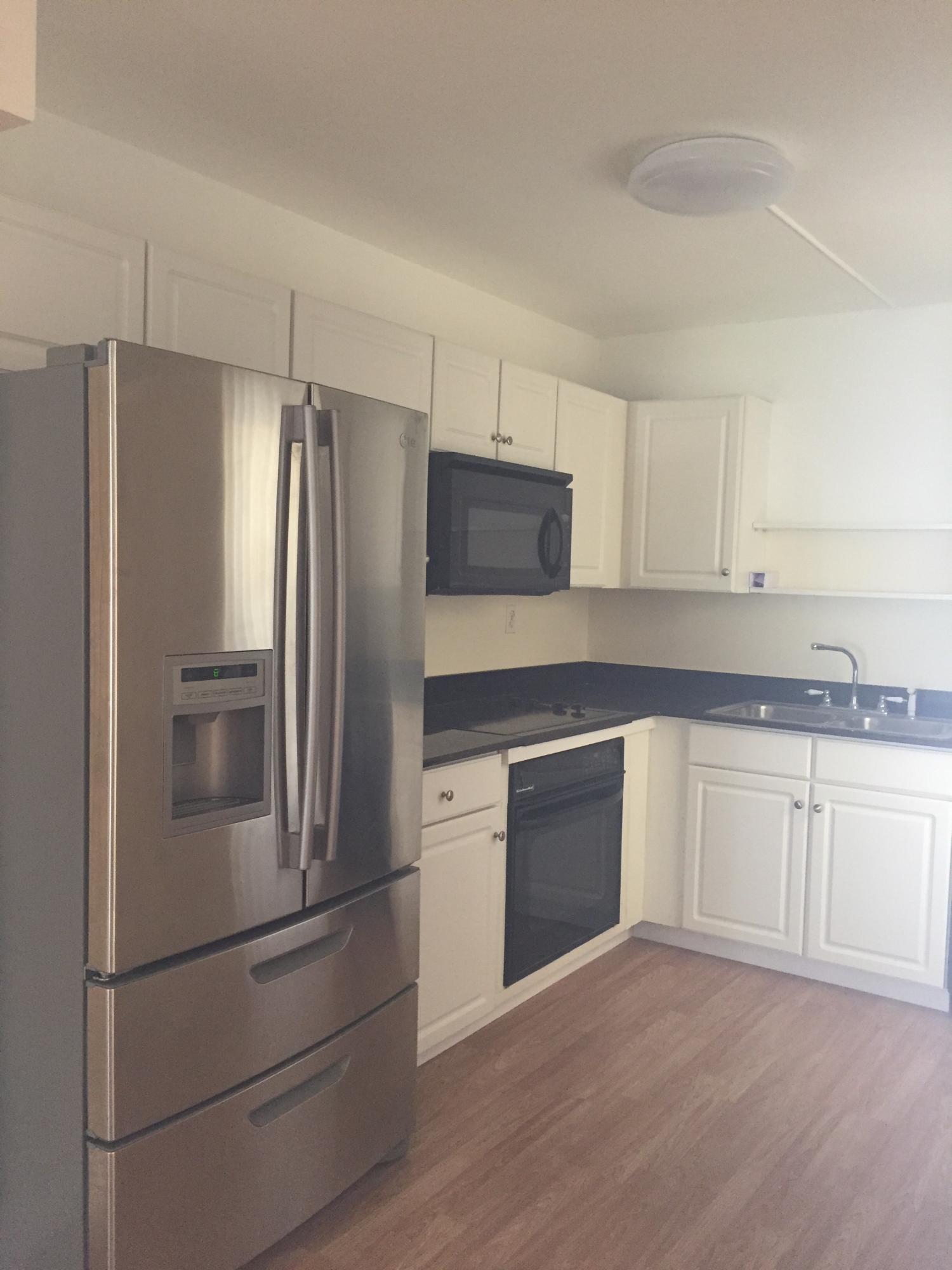 301 Olivewood Place, Unit O128 Boca Raton, FL 33431 - Photo 5 of 5 kitchen