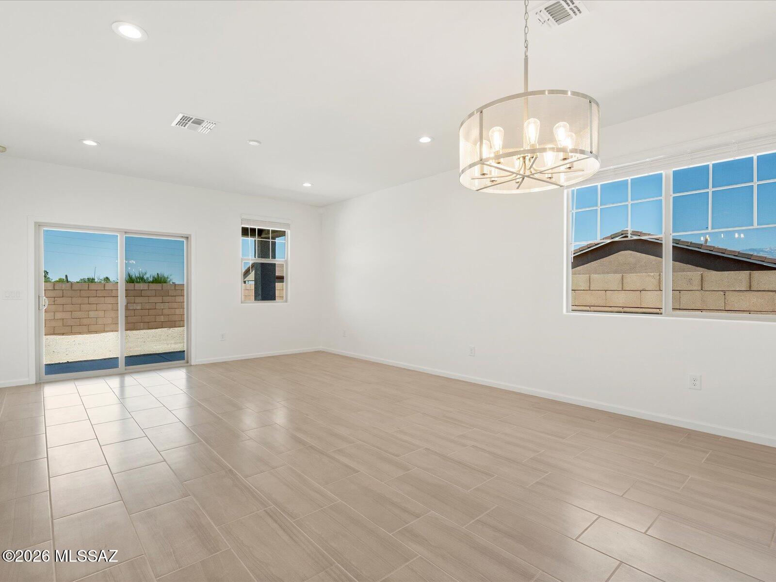 5176 West Bowen House Road Tucson, AZ 85757 - Photo 7 of 15