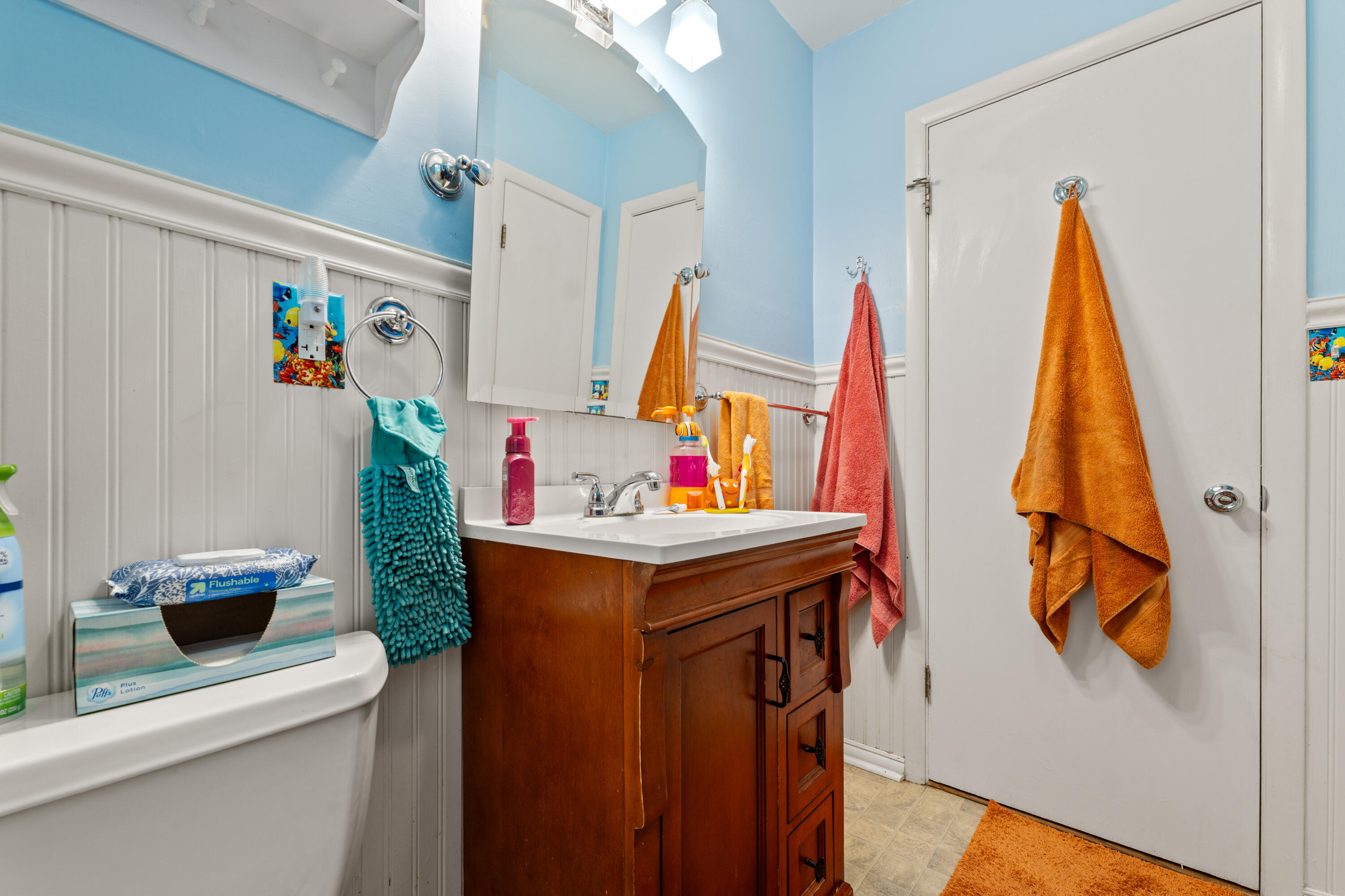 18785 Davidson Road Brookfield, WI 53045 - Photo 10 of 44 P1146167