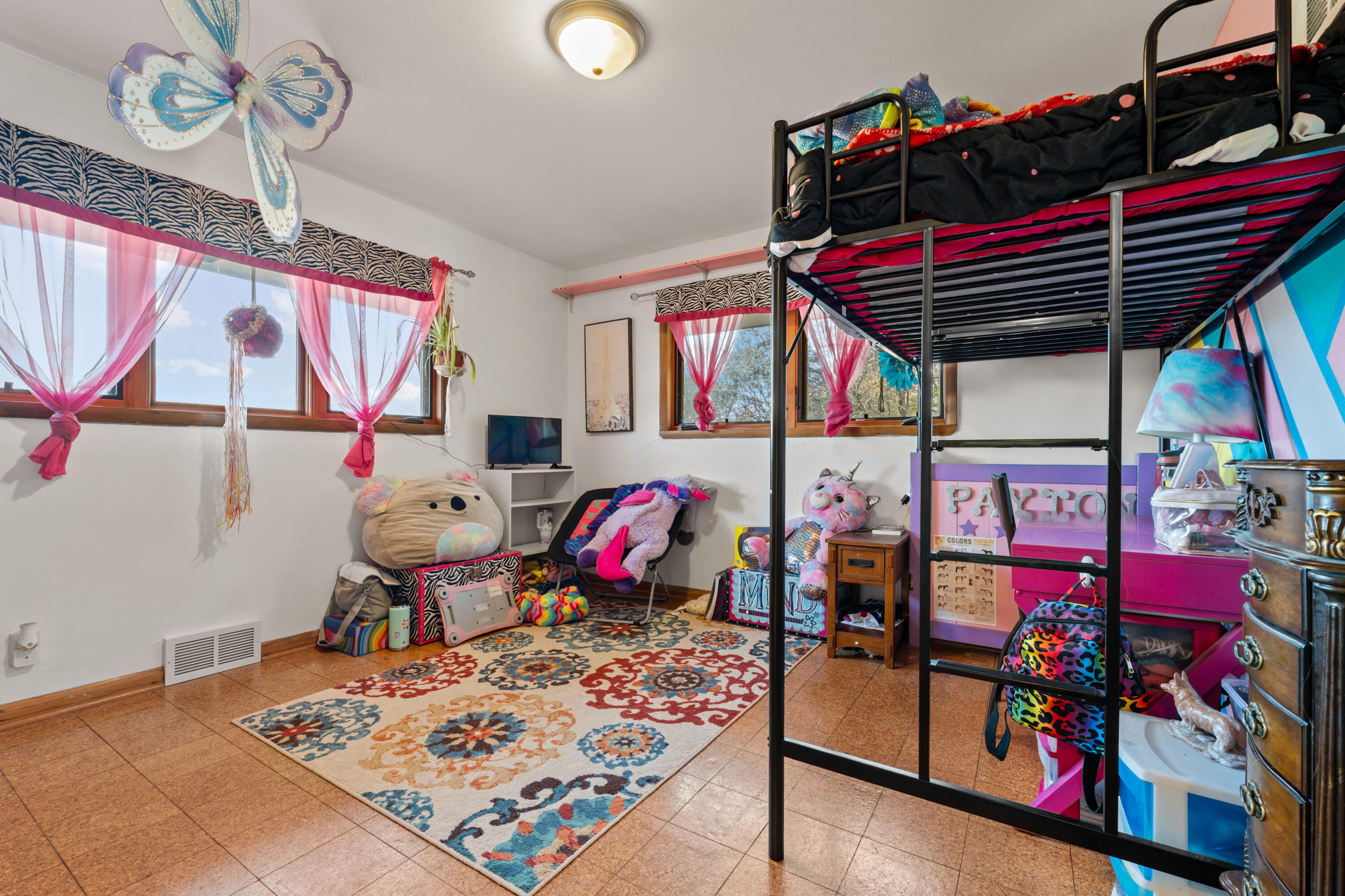 18785 Davidson Road Brookfield, WI 53045 - Photo 11 of 44 P1146172