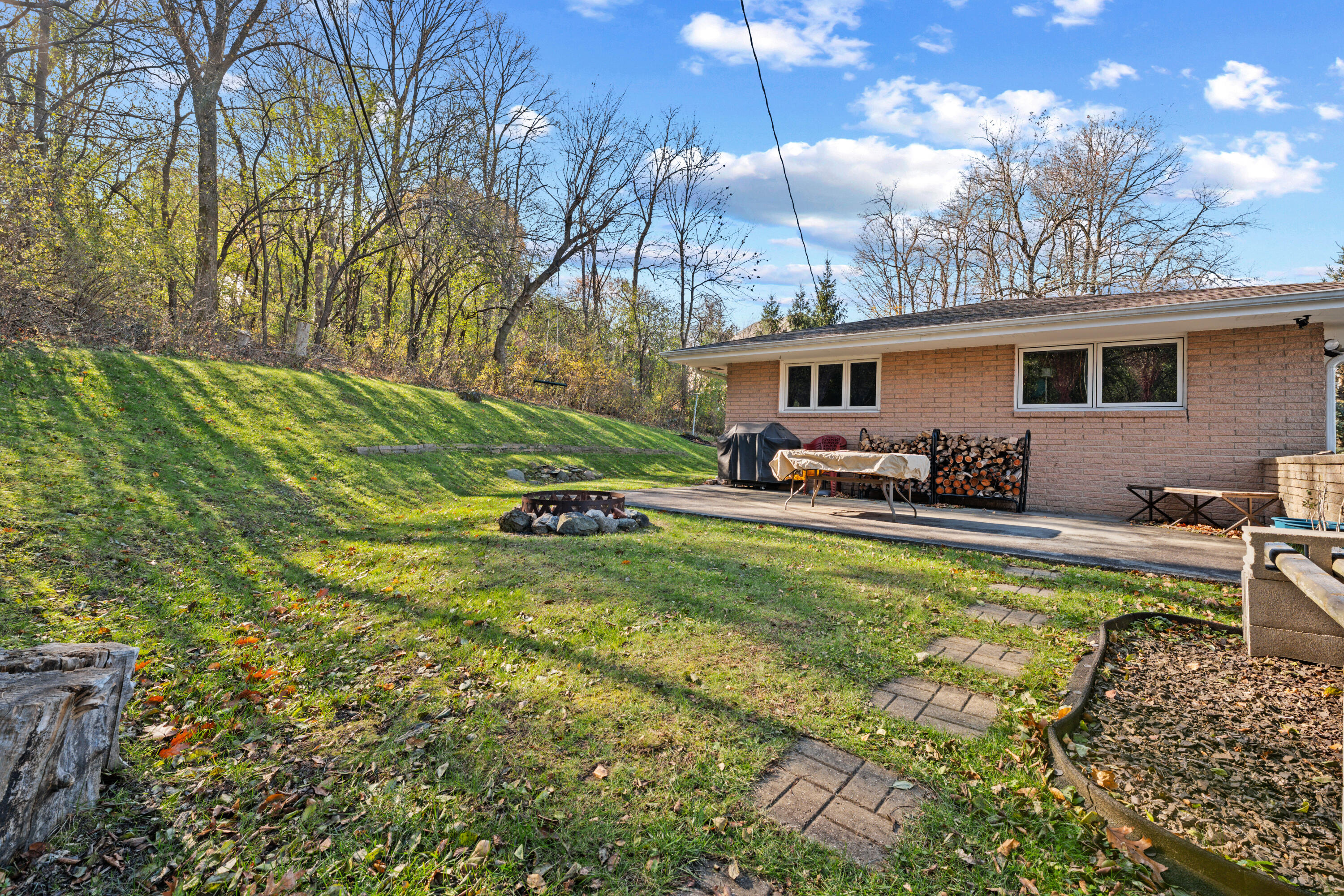 18785 Davidson Road Brookfield, WI 53045 - Photo 32 of 44 P1146096