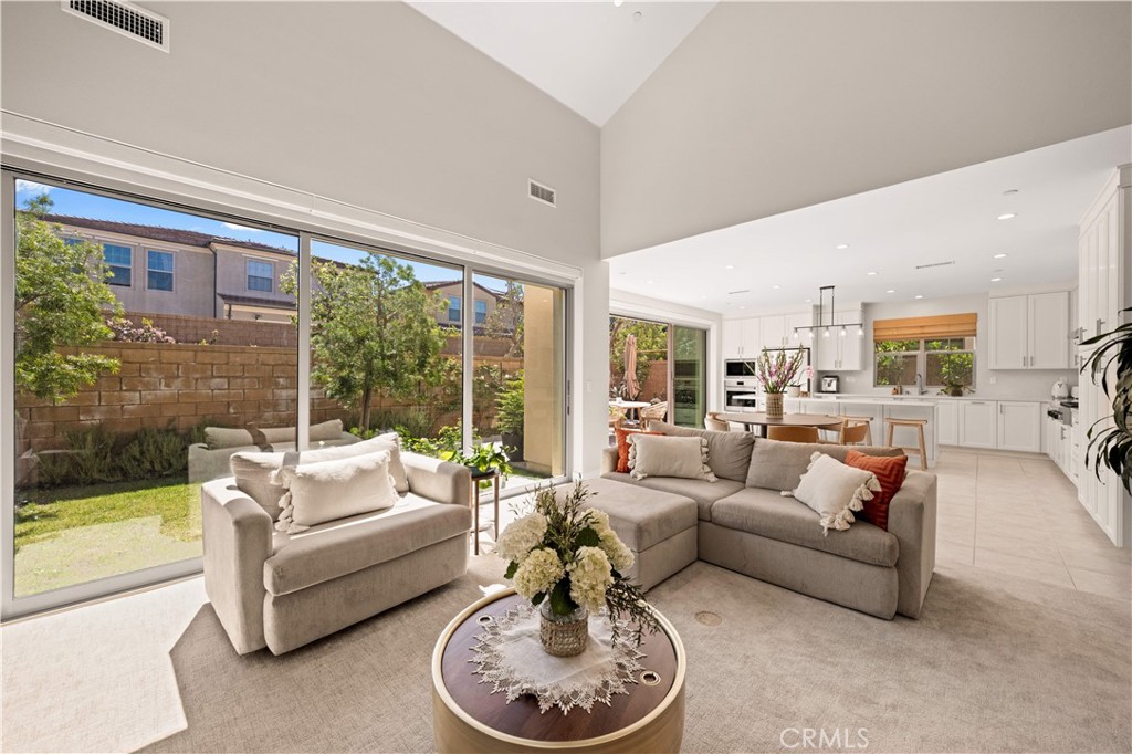 60 Rotunda Irvine, CA 92620 - Photo 13 of 73