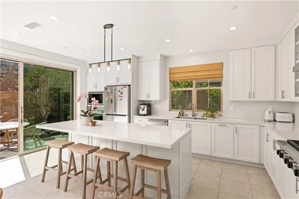 $2,699,000 | 60 Rotunda, Irvine, CA 92620