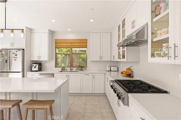 $2,699,000 | 60 Rotunda, Irvine, CA 92620