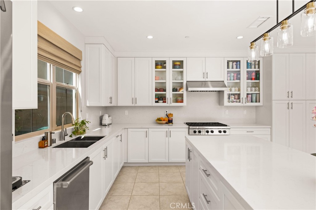 60 Rotunda Irvine, CA 92620 - Photo 27 of 73