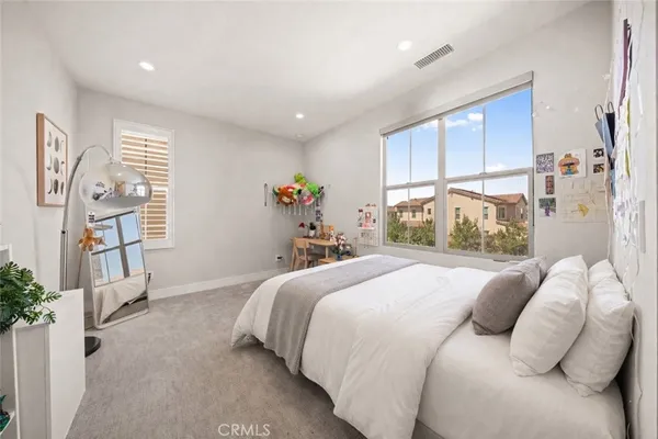 $2,699,000 | 60 Rotunda, Irvine, CA 92620