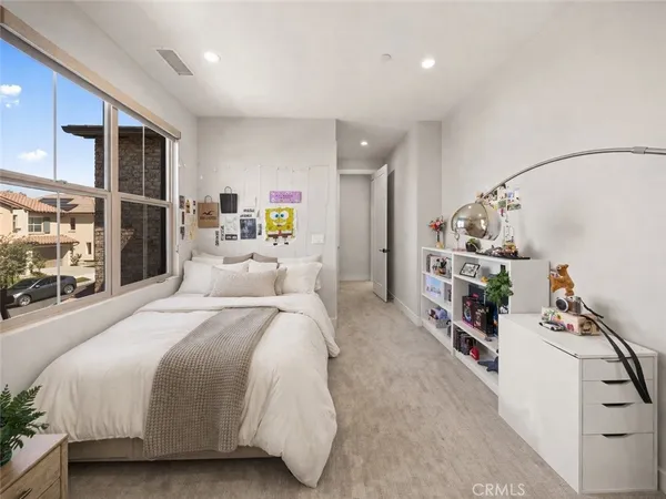 $2,699,000 | 60 Rotunda, Irvine, CA 92620