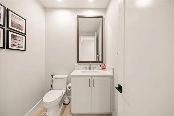 $2,699,000 | 60 Rotunda, Irvine, CA 92620