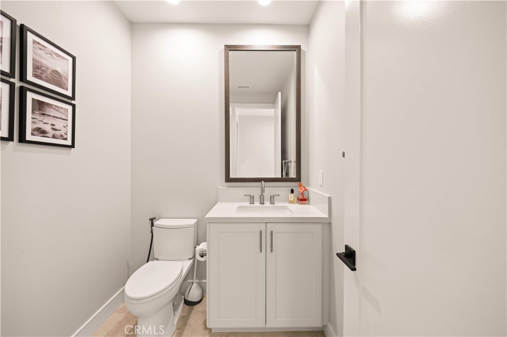 60 Rotunda Irvine, CA 92620 - Photo 10 of 73