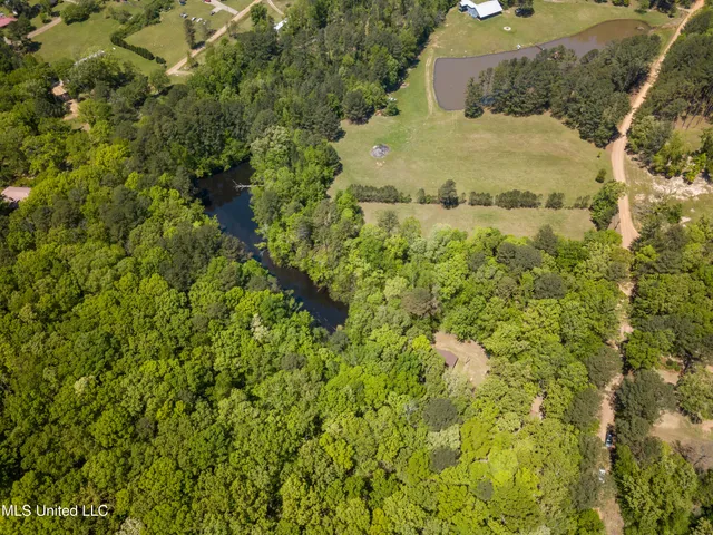 $345,500 | 2432 Attala Road, Kosciusko, MS 39090