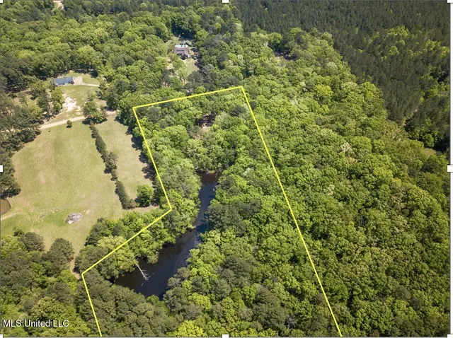 $345,500 | 2432 Attala Road, Kosciusko, MS 39090