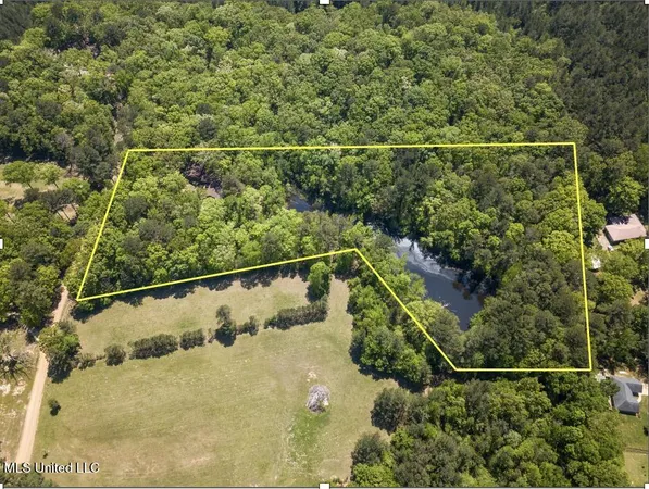 $345,500 | 2432 Attala Road, Kosciusko, MS 39090