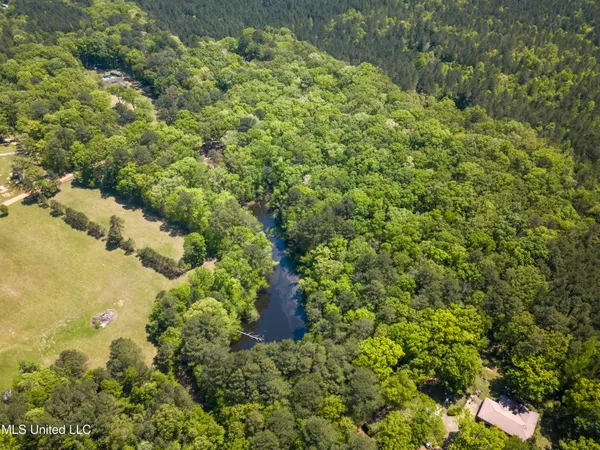 $345,500 | 2432 Attala Road, Kosciusko, MS 39090
