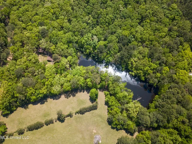 $345,500 | 2432 Attala Road, Kosciusko, MS 39090