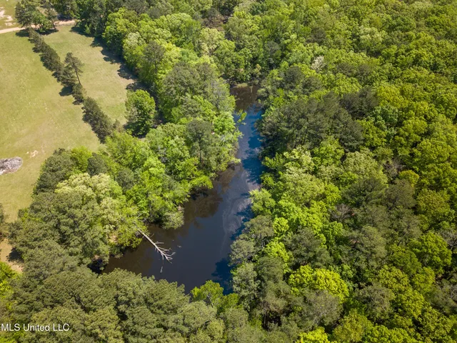 $345,500 | 2432 Attala Road, Kosciusko, MS 39090