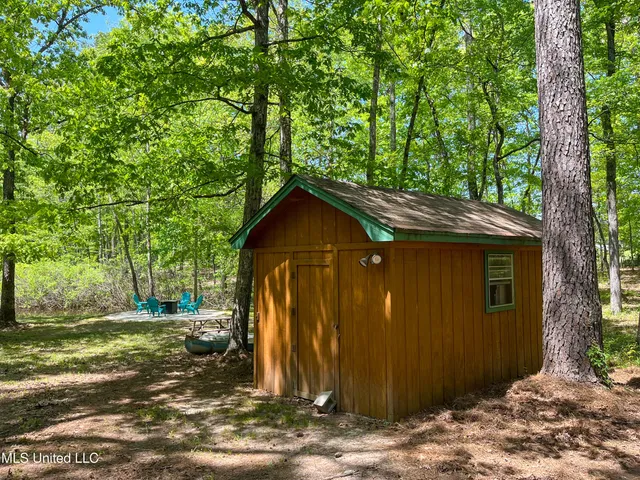 $345,500 | 2432 Attala Road, Kosciusko, MS 39090