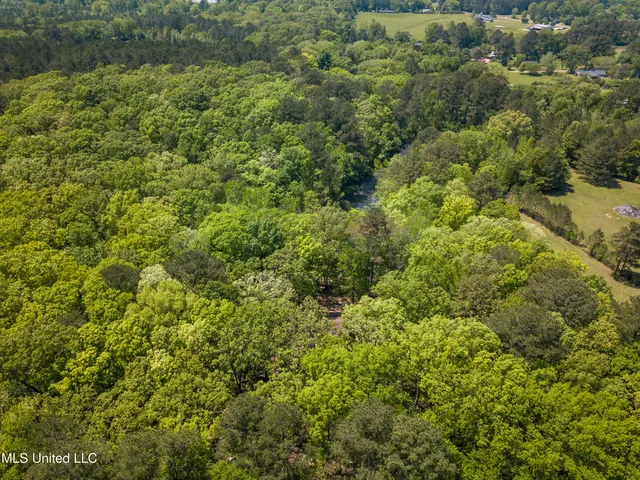 $345,500 | 2432 Attala Road, Kosciusko, MS 39090