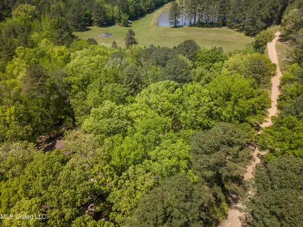 $345,500 | 2432 Attala Road, Kosciusko, MS 39090