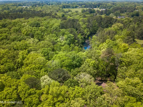 $345,500 | 2432 Attala Road, Kosciusko, MS 39090