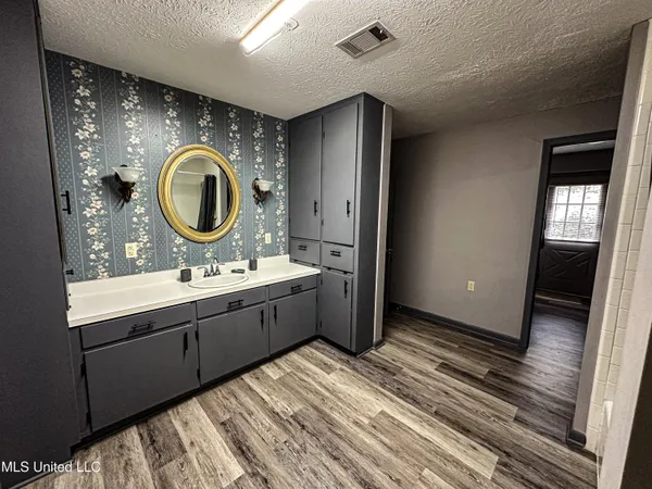 $345,500 | 2432 Attala Road, Kosciusko, MS 39090