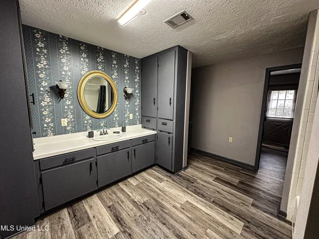 $345,500 | 2432 Attala Road, Kosciusko, MS 39090