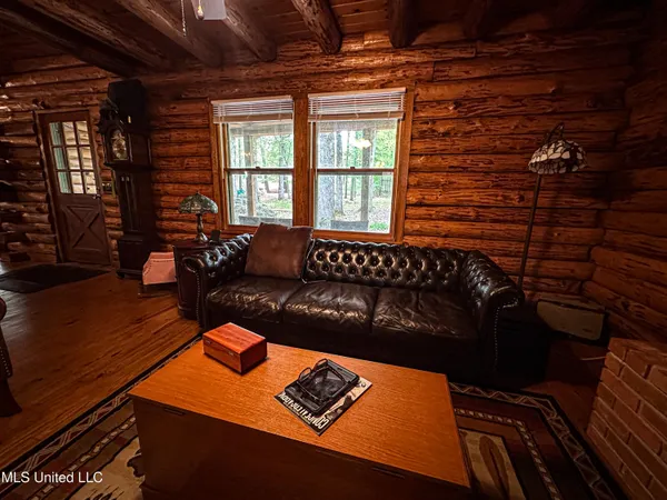 $345,500 | 2432 Attala Road, Kosciusko, MS 39090