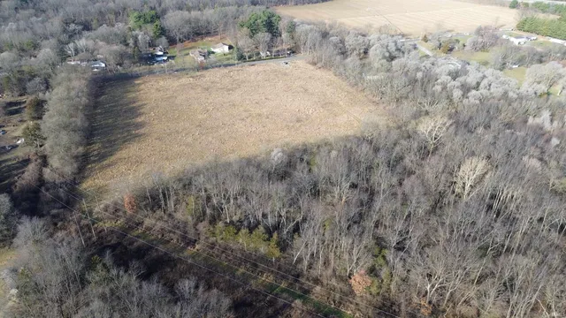 $125,000 | 21 County Road, Bristol, IN 46507