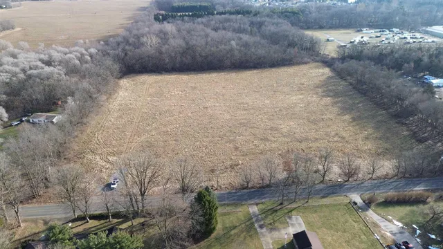 $125,000 | 21 County Road, Bristol, IN 46507