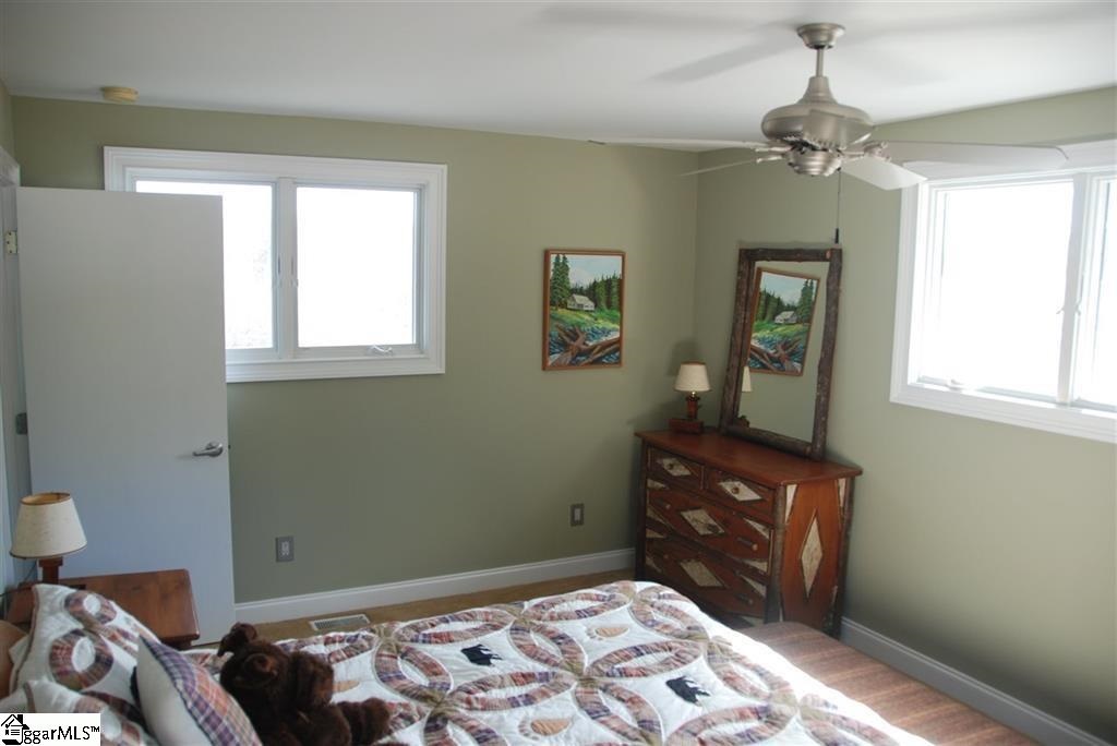 425 Raven Cliff Road Cleveland, SC 29635 - Photo 13 of 30 Gallery Image 13