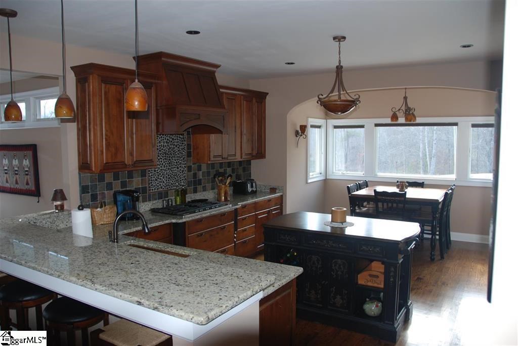 425 Raven Cliff Road Cleveland, SC 29635 - Photo 4 of 30 Gallery Image 4
