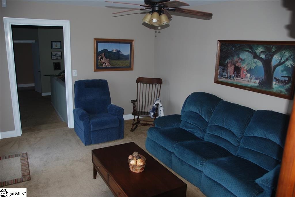 425 Raven Cliff Road Cleveland, SC 29635 - Photo 7 of 30 Gallery Image 7