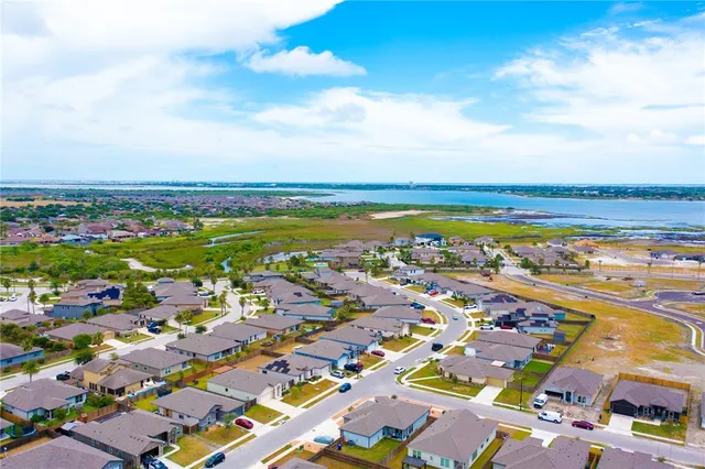 $2,600 | 3137 Piranha Drive, Corpus Christi, TX 78414