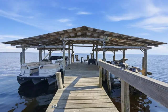 $874,900 | 266 Drayton Island Road, Georgetown, FL 32139