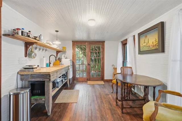 $874,900 | 266 Drayton Island Road, Georgetown, FL 32139