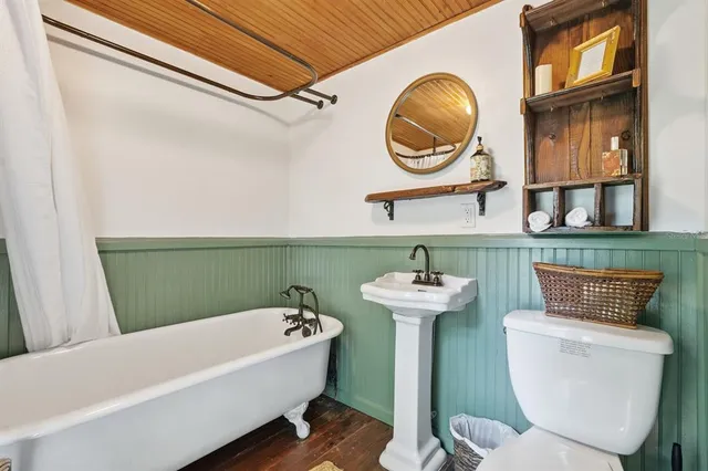 $874,900 | 266 Drayton Island Road, Georgetown, FL 32139