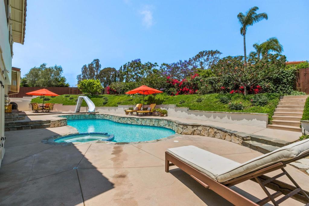 234 Winterhawk Lane Encinitas, CA 92024 - Photo 14 of 20 a view of a street with houses