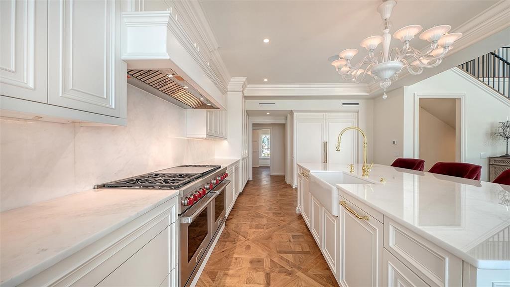 6529 Gulfside Road Longboat Key, FL 34228 - Photo 9 of 35 Gallery Image 9