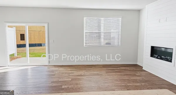 $2,299 | 7312 Mulberry Trace Lane, Flowery Branch, GA 30542